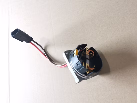 Цилиндр компрессора пневматической подвески для Mercedes W220/W211//A8d3/Phaeton A2203200104